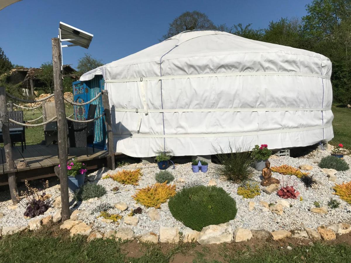 French Fields Luxury Glamping Original Mongolian Yurt Le-Vieux-Cerier Exterior foto